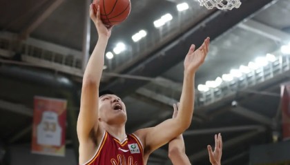 电竞世界杯-连续2场0分！单场25+15神塔变废塔 主教练未用好他？