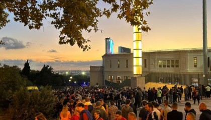 电竞世界杯-【现场】弗利克莱万痛击拜仁，巴萨复仇点燃久违激情